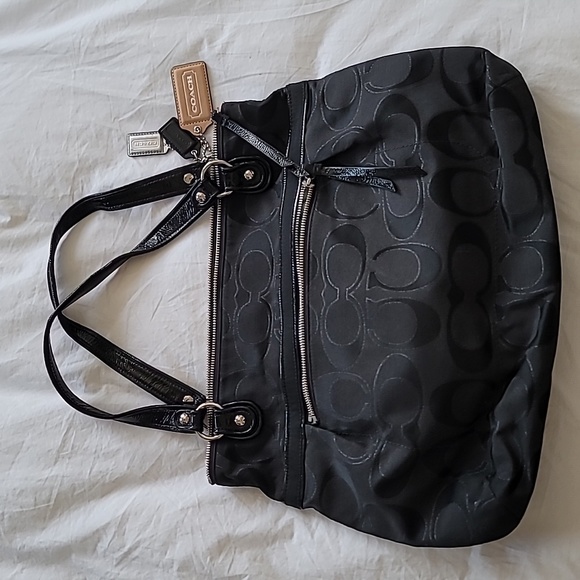 Coach Shoulder Bag - Picture 1 of 3